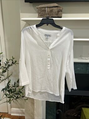 Tommy Bahama White Textured Henley Button-Front Tunic